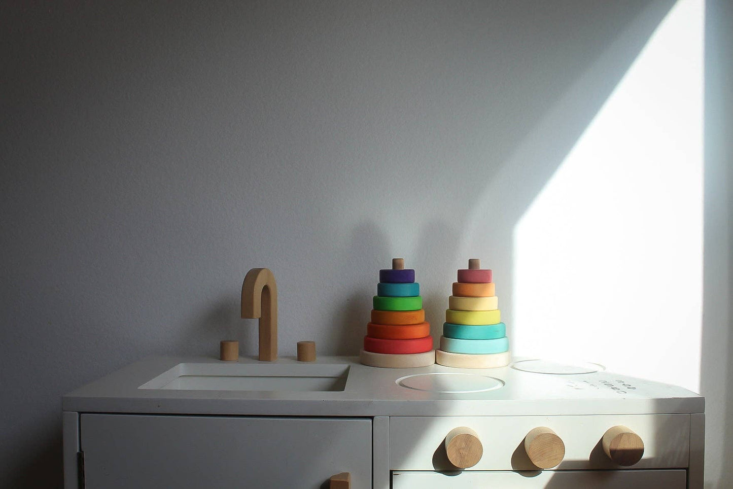 Suki Stacking Tower: Pastel