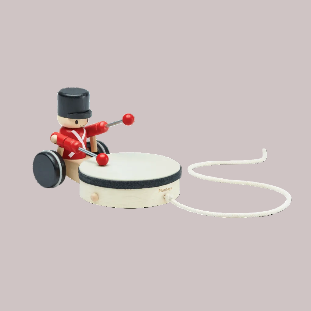 Pull Along Drummer