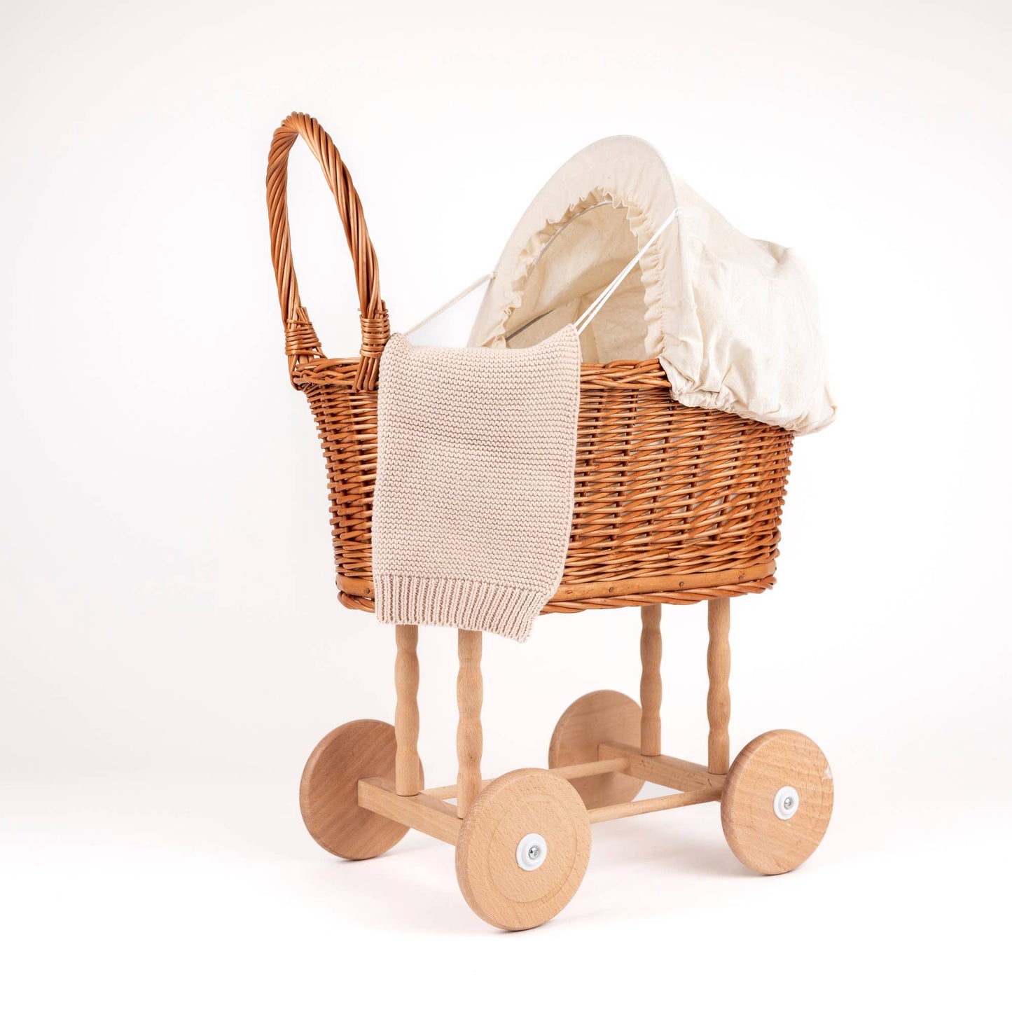 Wicker Pram Eggshell