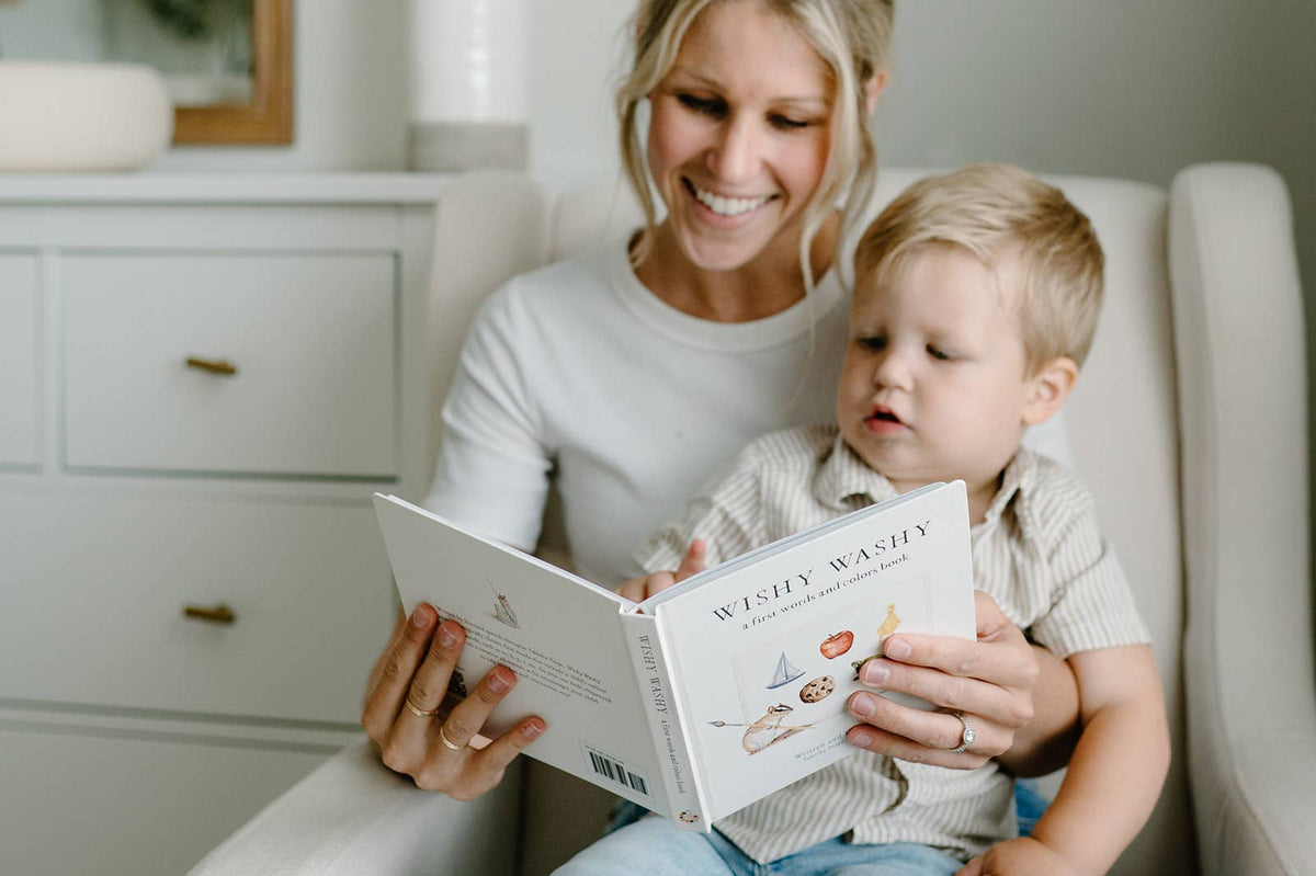 Wishy Washy: A Board Book of First Words and Colors
