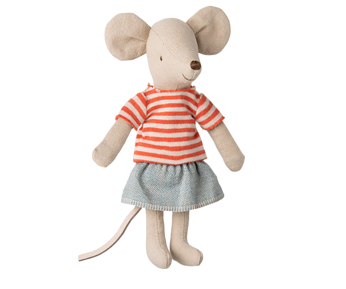 Sister Mouse Big sister