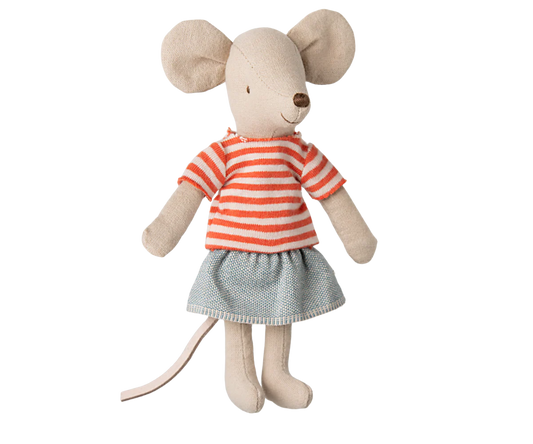 Sister Mouse Big sister